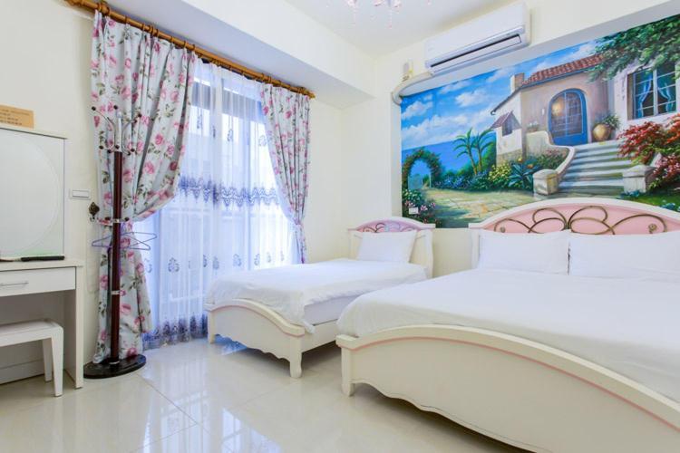 花蓮前站-艾莉小屋電梯民宿 Kota Hualien Bagian luar foto