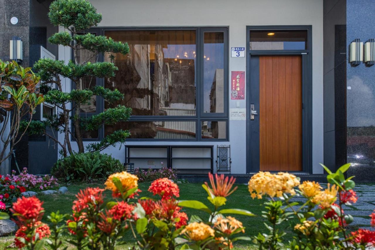 花蓮前站-艾莉小屋電梯民宿 Kota Hualien Bagian luar foto